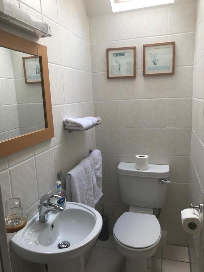 Anascaul Teac Seain Bar & Bnb מראה חיצוני תמונה